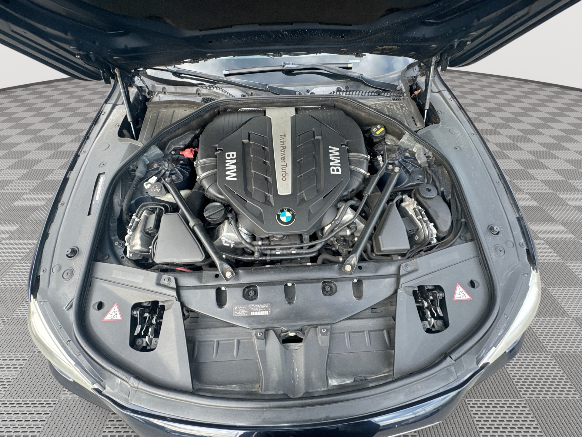 2015 BMW 7 Series 750Li - Photo 18