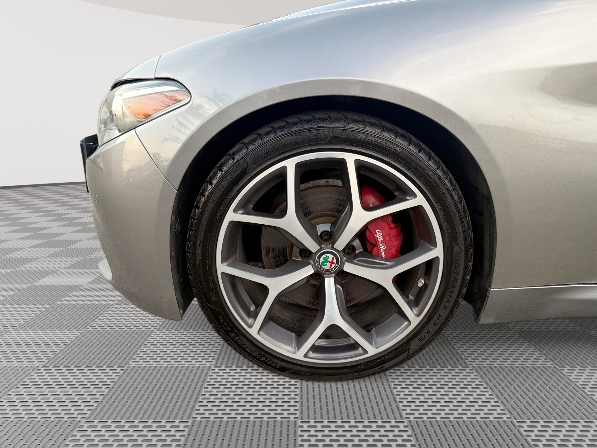 2019 Alfa Romeo Giulia Base - Photo 19