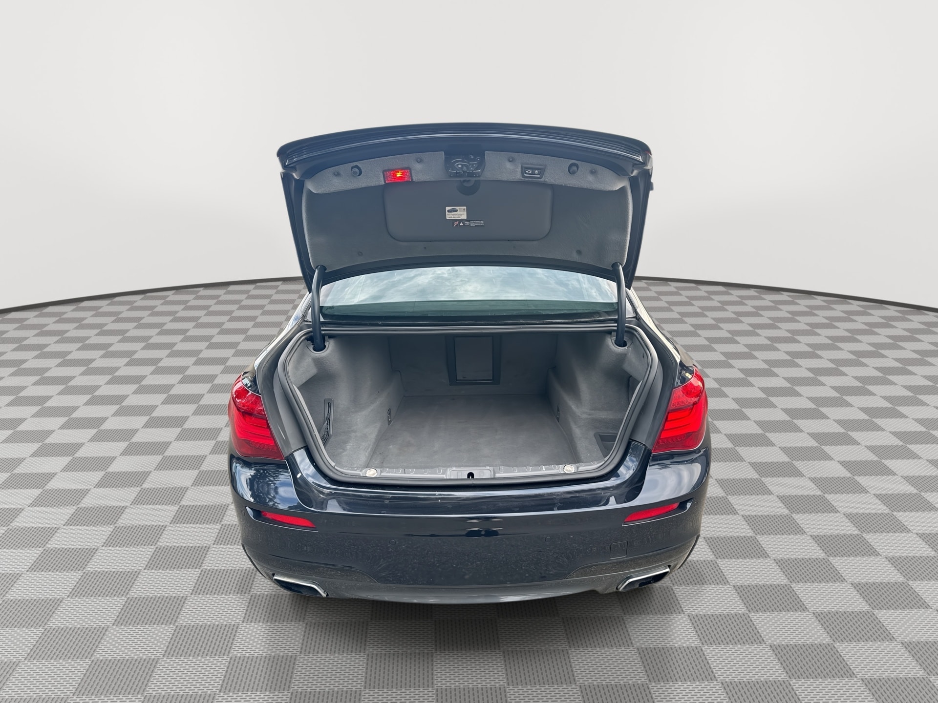 2015 BMW 7 Series 750Li - Photo 21