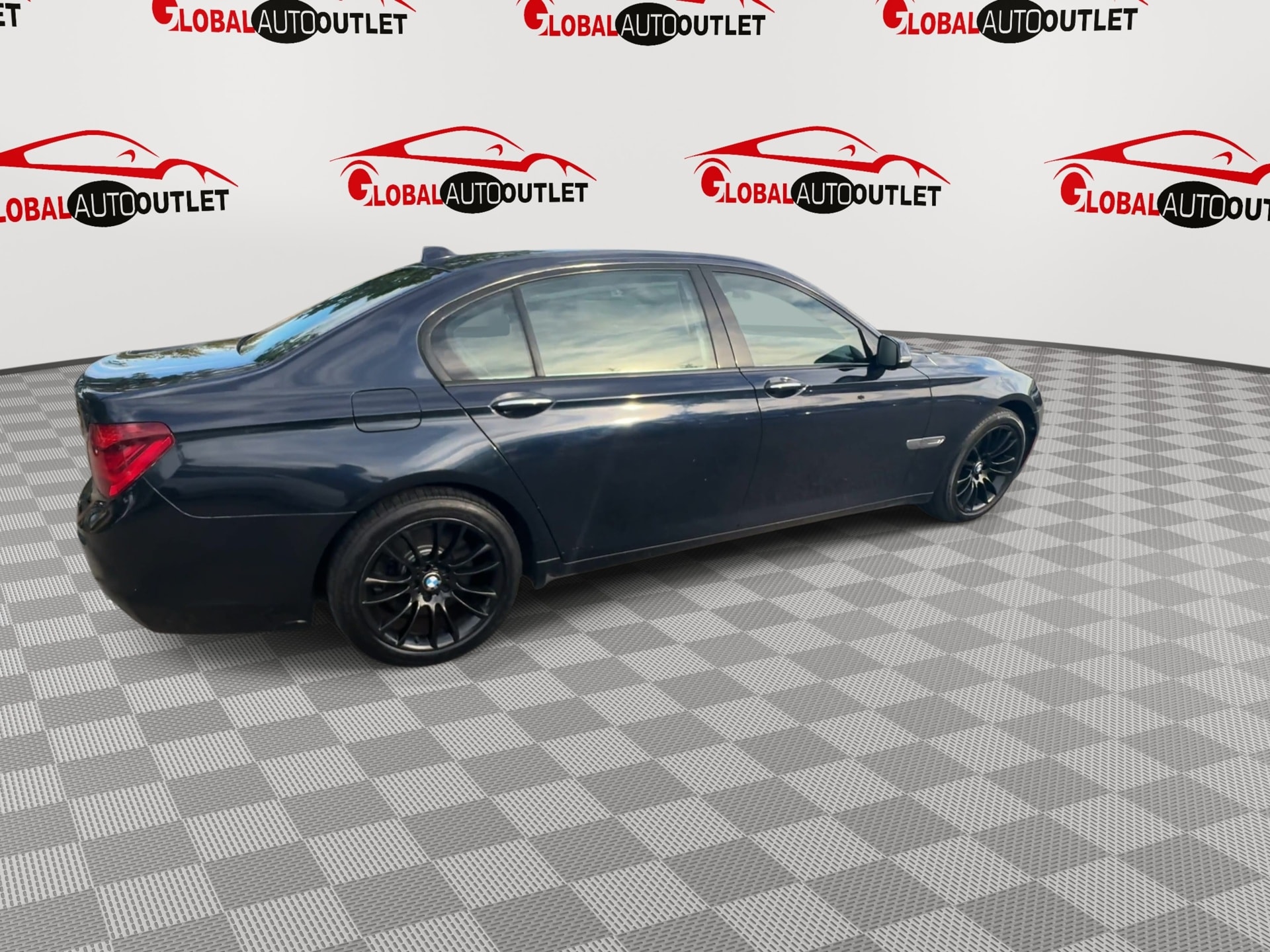 2015 BMW 7 Series 750Li - Photo 9