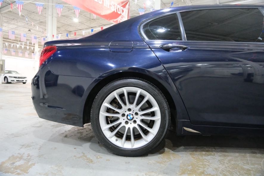 2015 BMW 7 Series 750Li - Photo 13