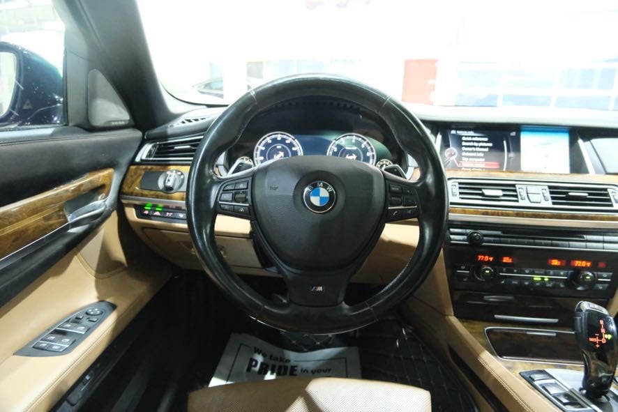 2015 BMW 7 Series 750Li - Photo 33