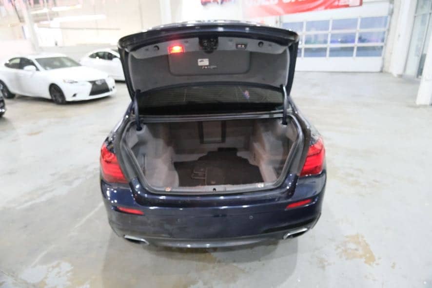 2015 BMW 7 Series 750Li - Photo 10