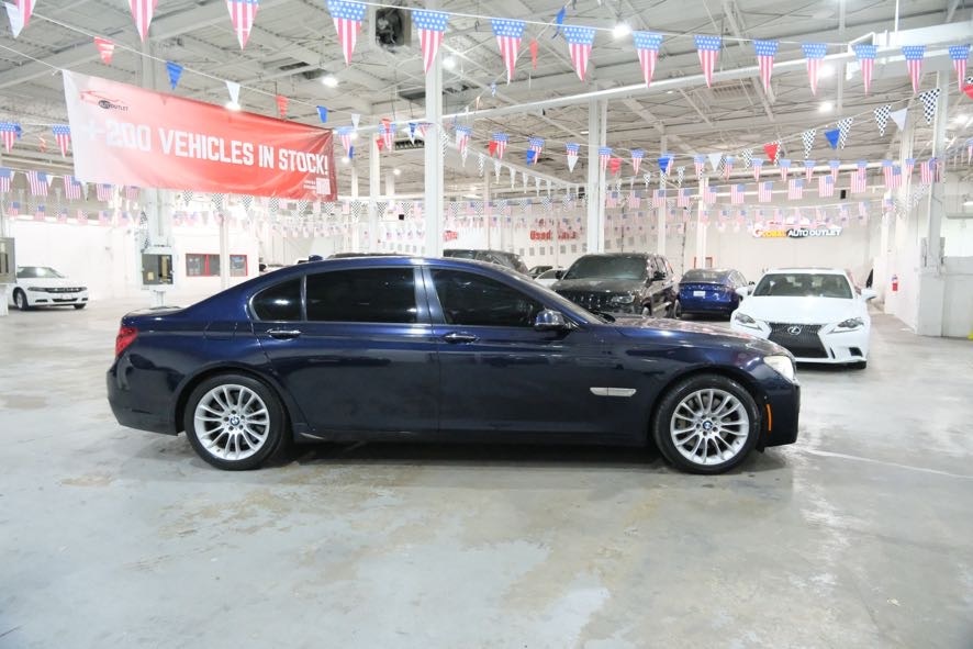 2015 BMW 7 Series 750Li - Photo 14