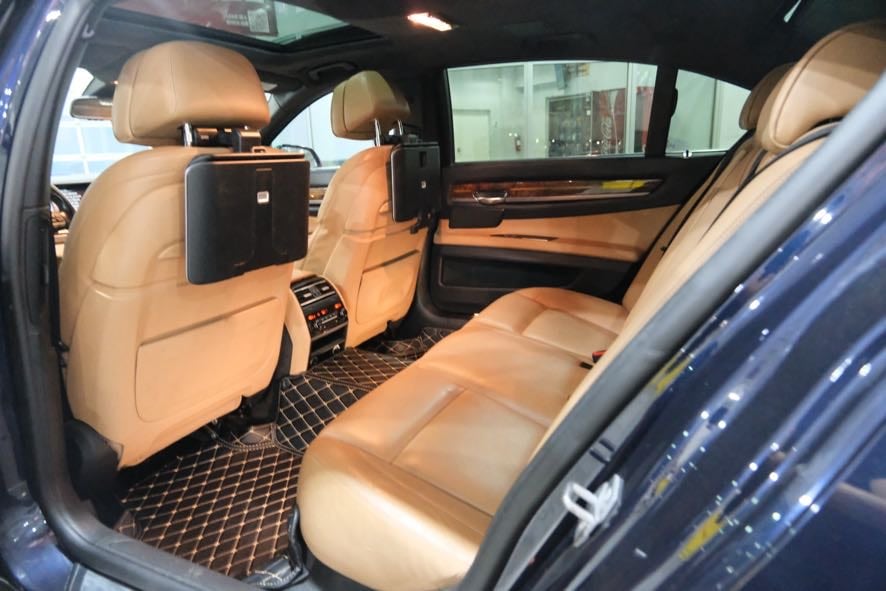 2015 BMW 7 Series 750Li - Photo 21