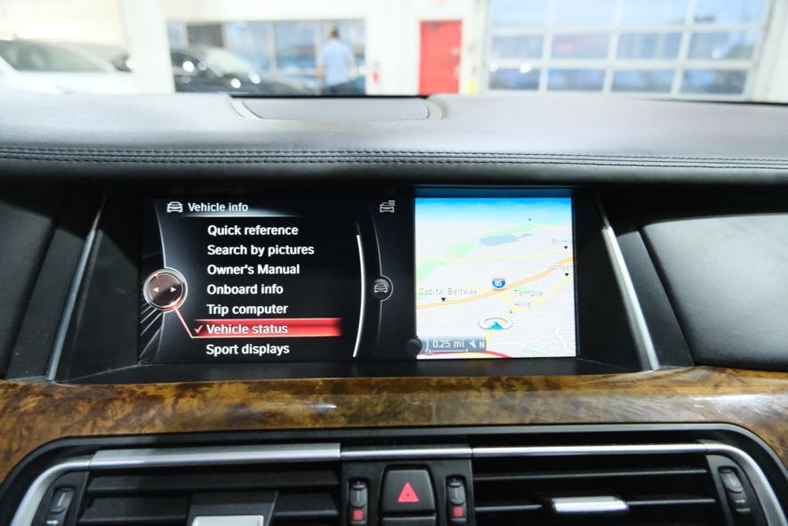 2015 BMW 7 Series 750Li - Photo 30