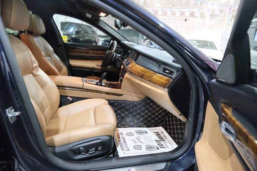 2015 BMW 7 Series 750Li - Photo 35