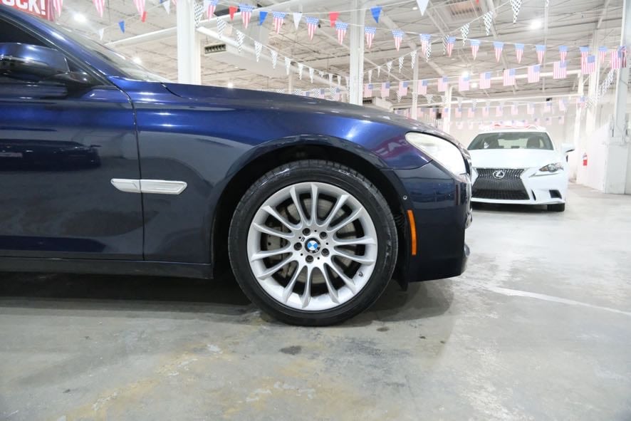 2015 BMW 7 Series 750Li - Photo 15