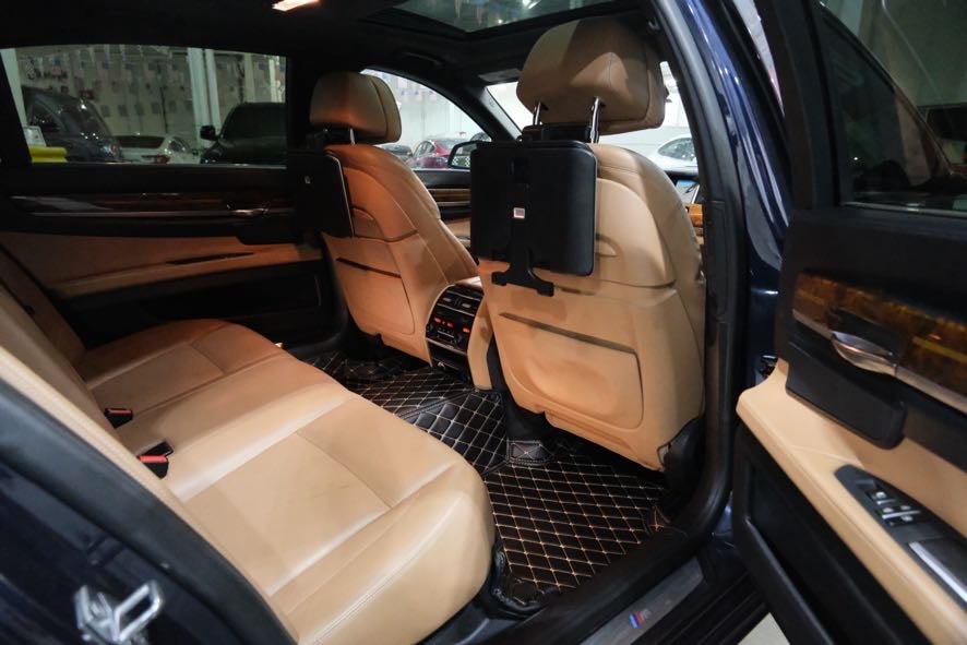2015 BMW 7 Series 750Li - Photo 25