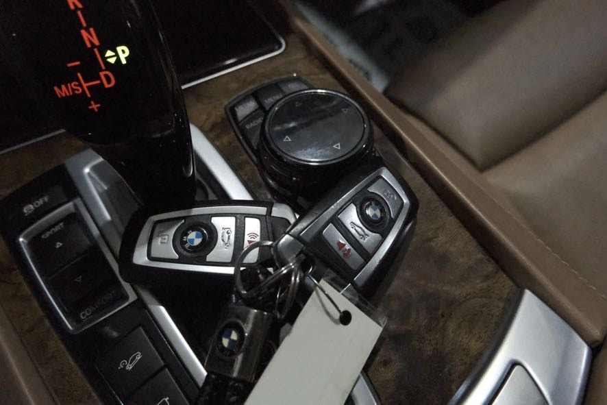 2015 BMW 7 Series 750Li - Photo 43