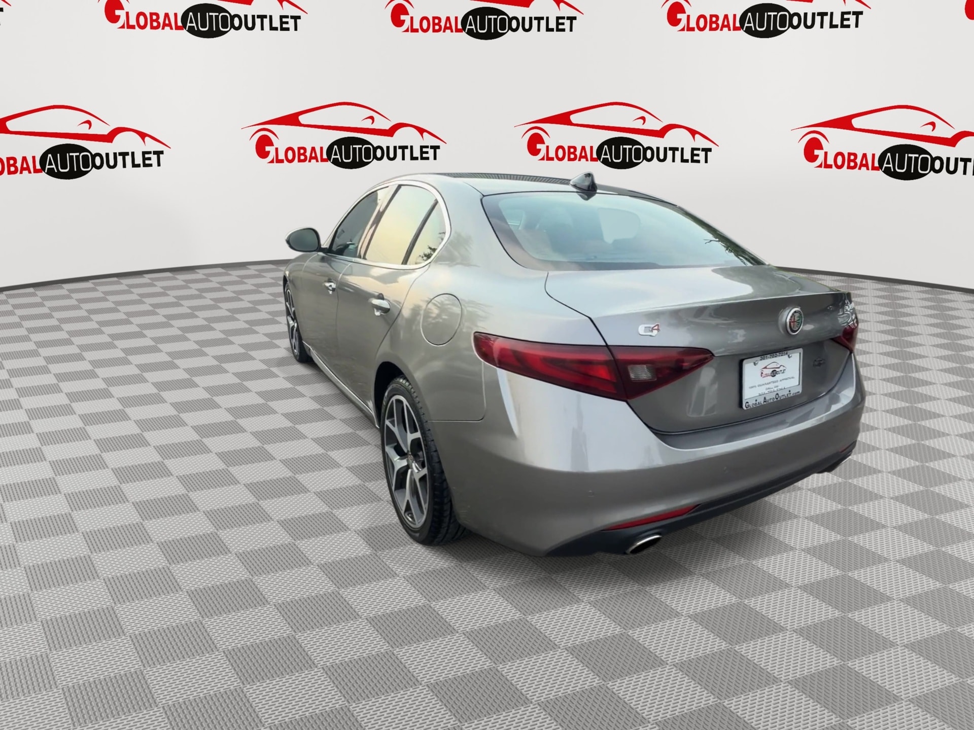 2019 Alfa Romeo Giulia Base - Photo 6
