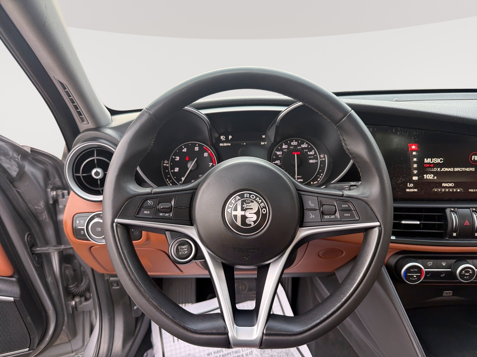 2019 Alfa Romeo Giulia Base - Photo 11