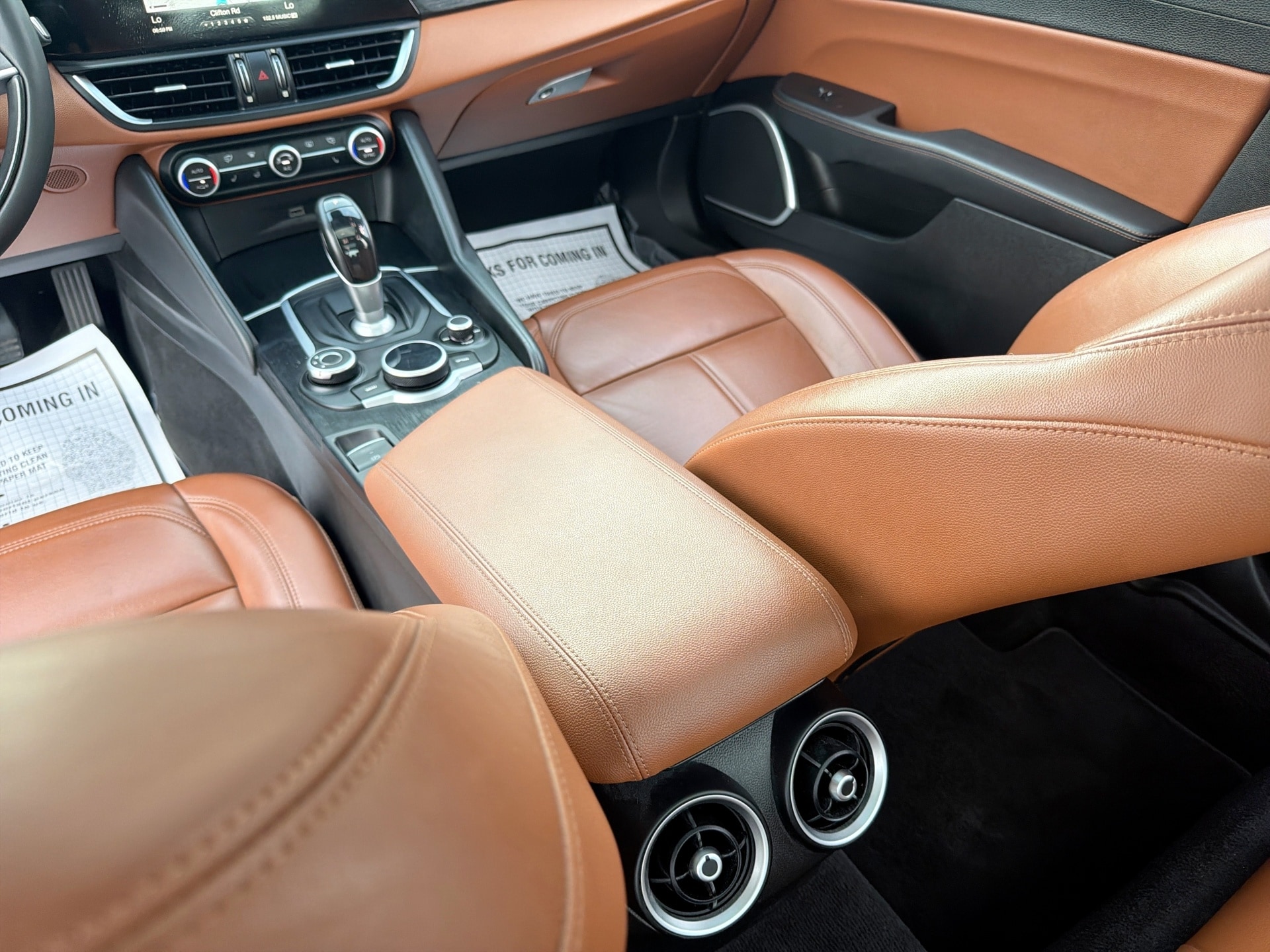 2019 Alfa Romeo Giulia Base - Photo 24