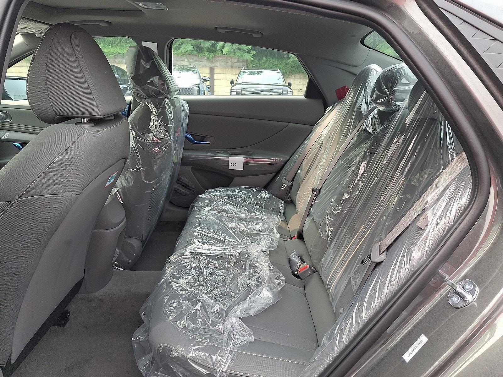 2026 Hyundai Elantra SEL - Photo 6
