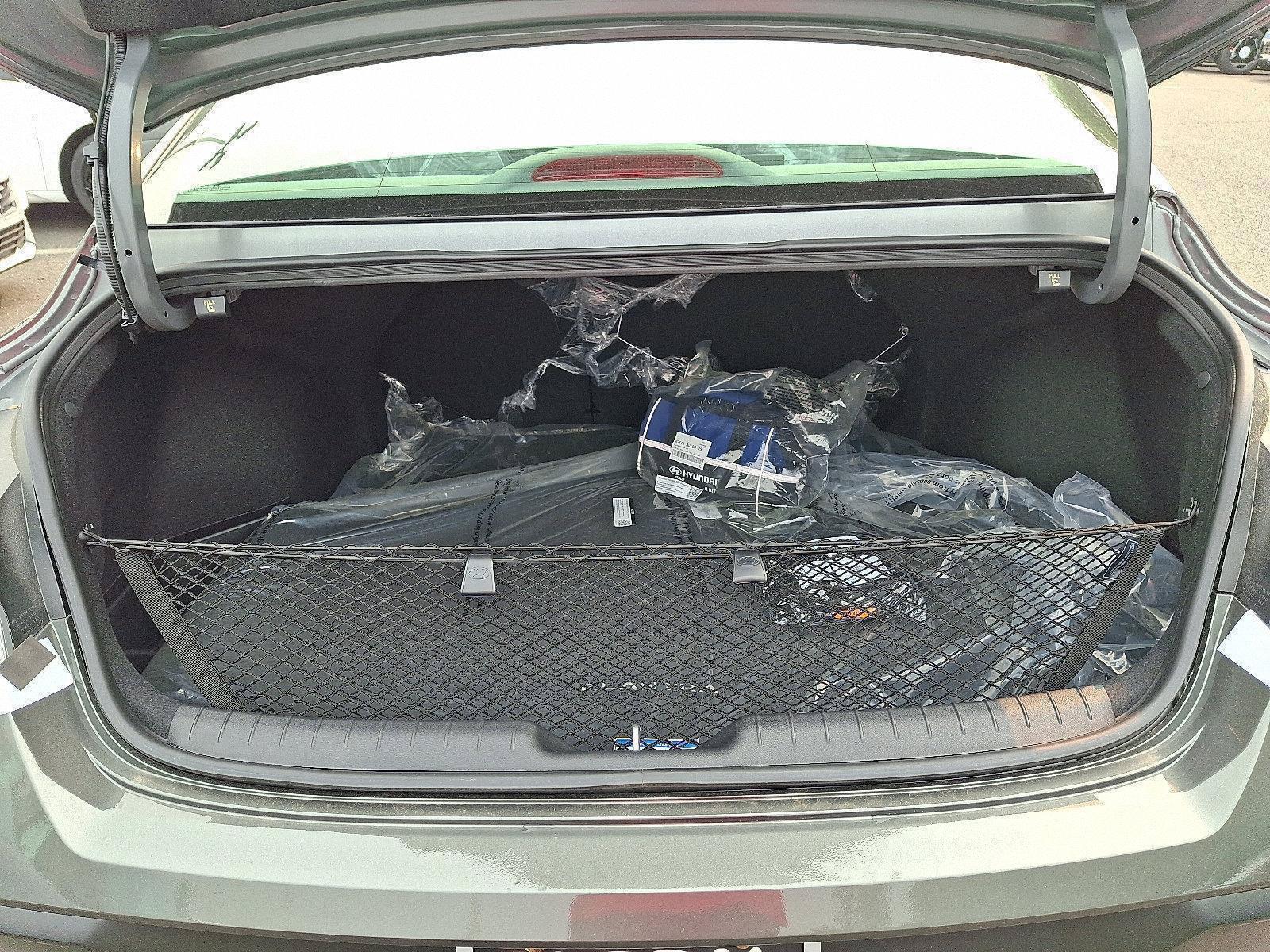2026 Hyundai Elantra SEL - Photo 16