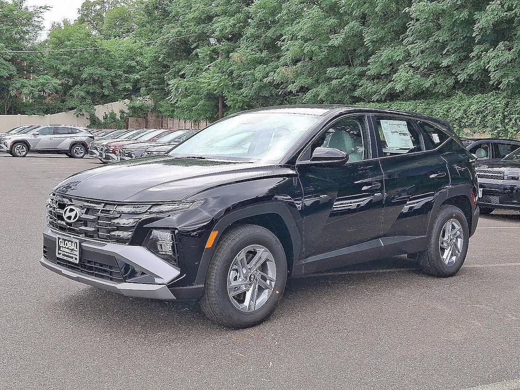 New 2026 Hyundai Tucson SE AWD SUV