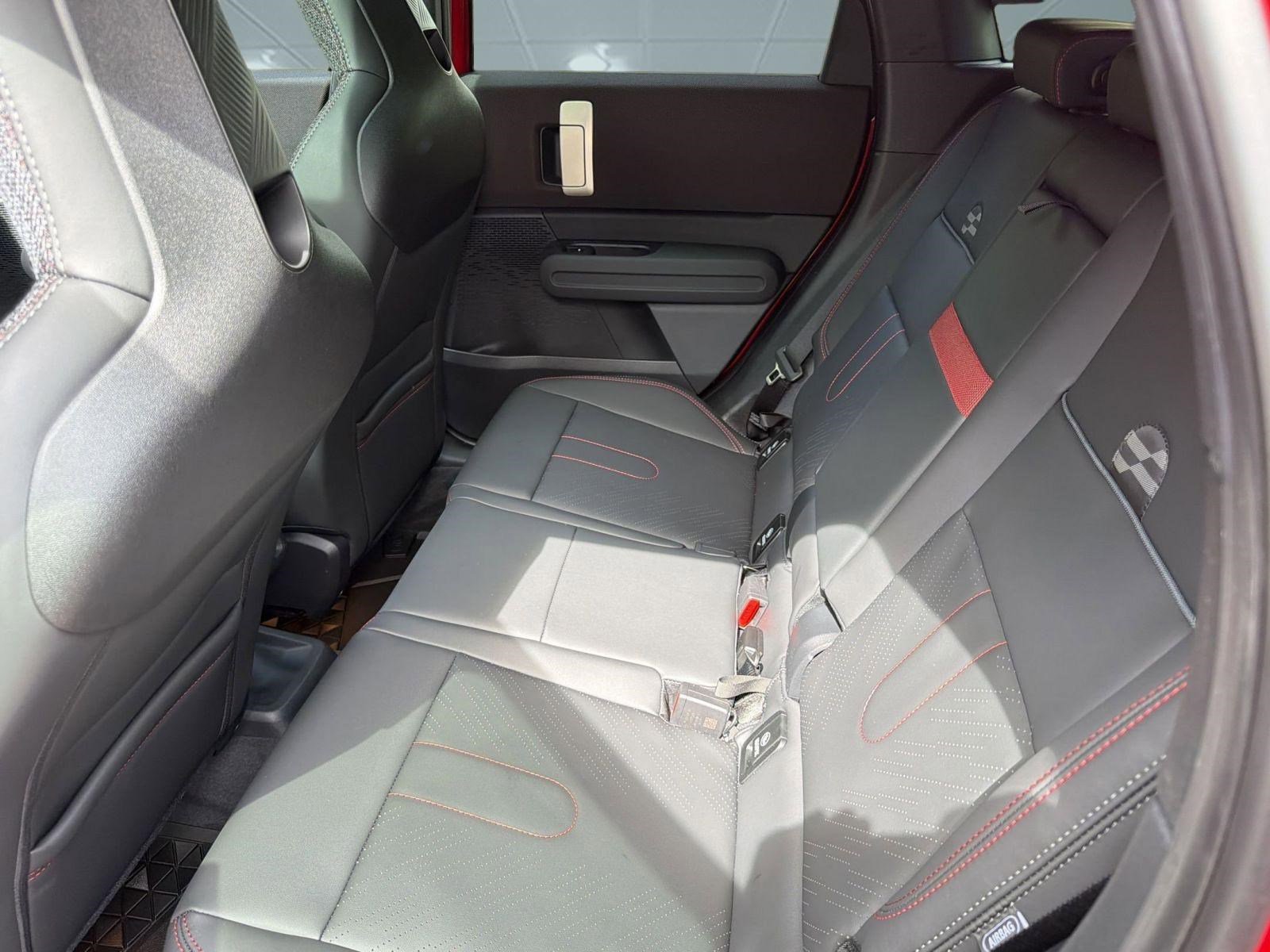 2027 MINI Countryman John Cooper Works - Photo 15