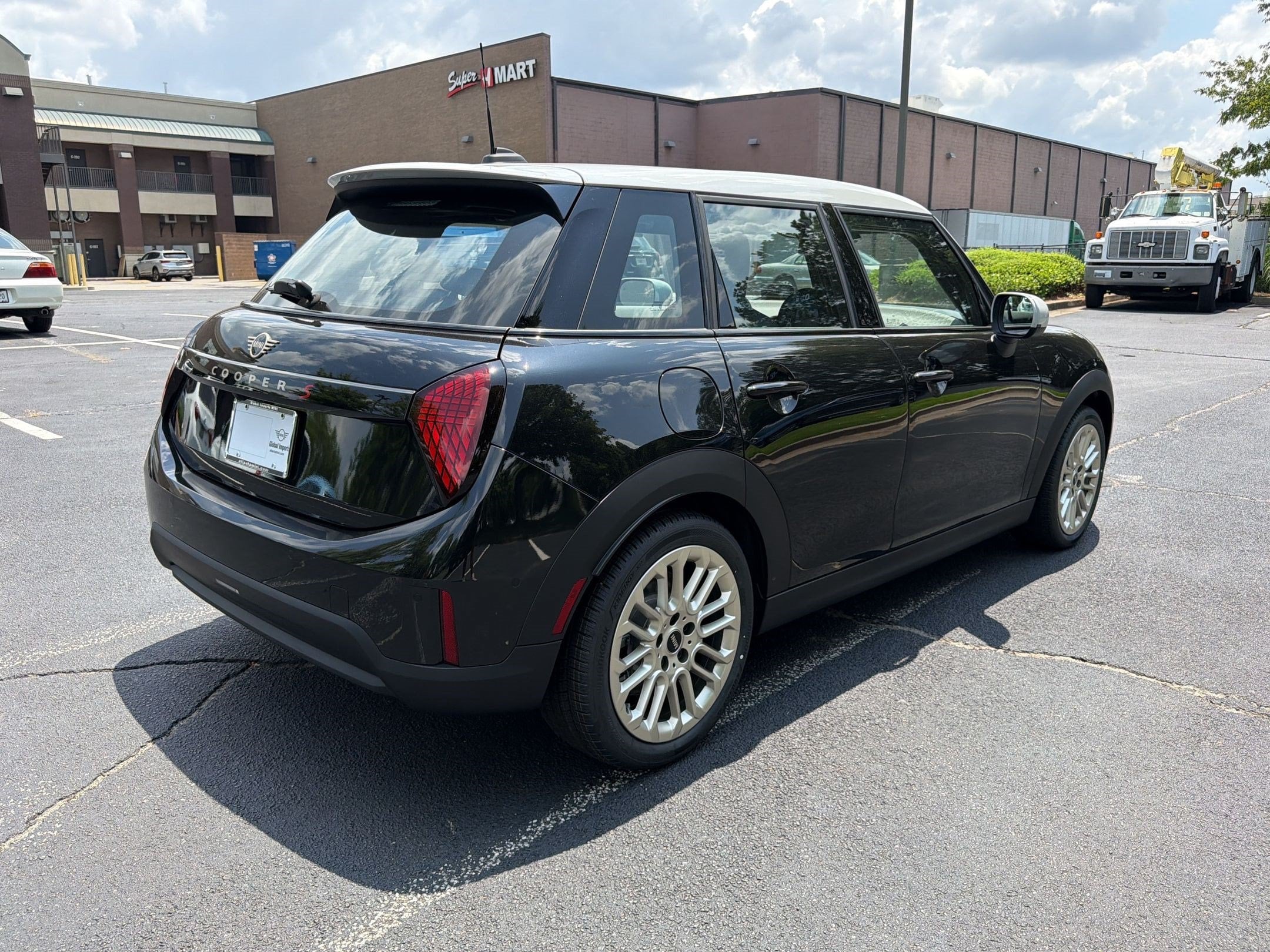 2026 MINI Hardtop 4 Door S - Photo 9