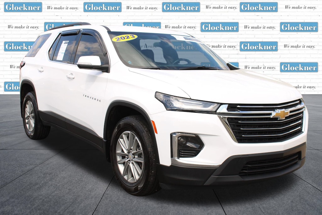 Used 2023 Chevrolet Traverse LT Cloth SUV