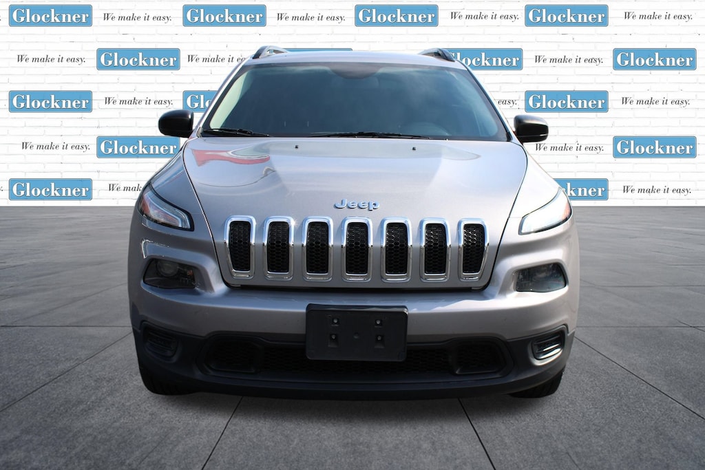 Used 2016 Jeep Cherokee Sport SUV