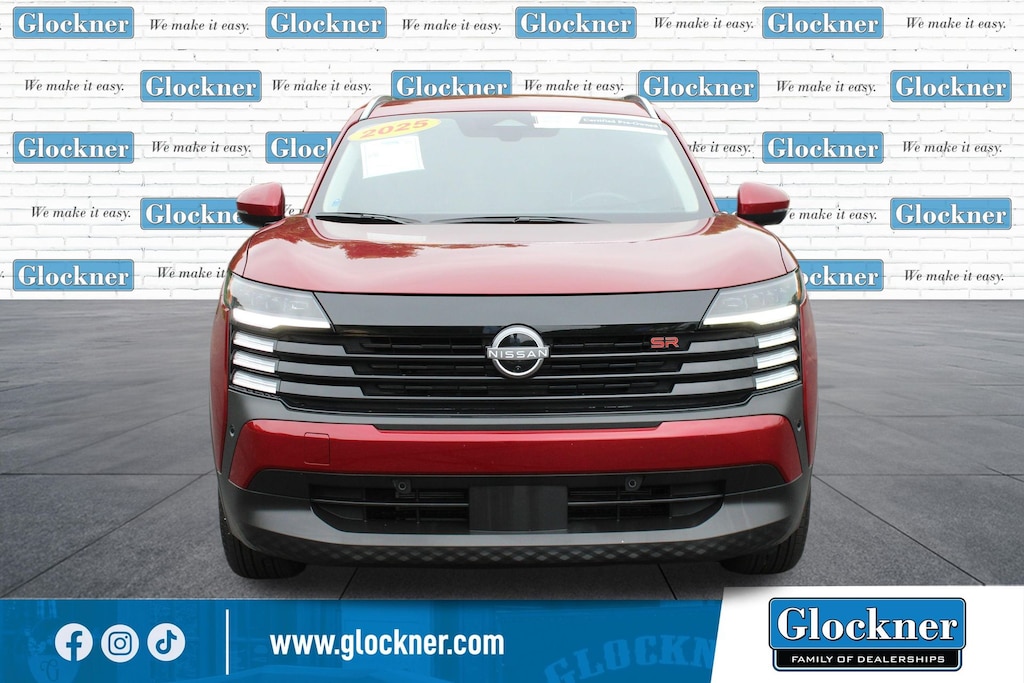 Used 2025 Nissan Kicks SR SUV