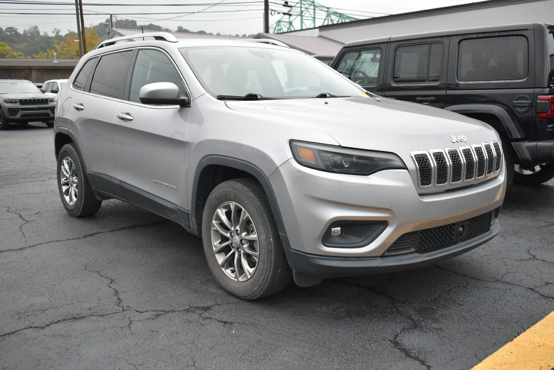 Used 2021 Jeep Cherokee Latitude Lux SUV