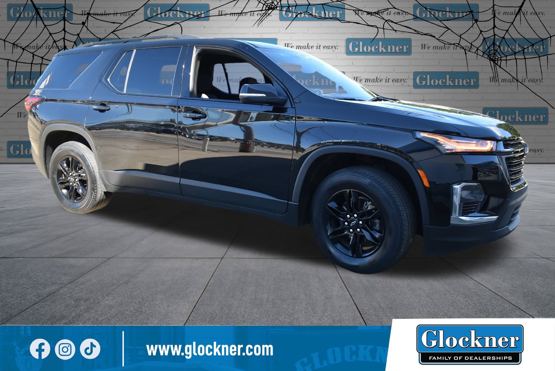 Used 2023 Chevrolet Traverse LT Cloth SUV