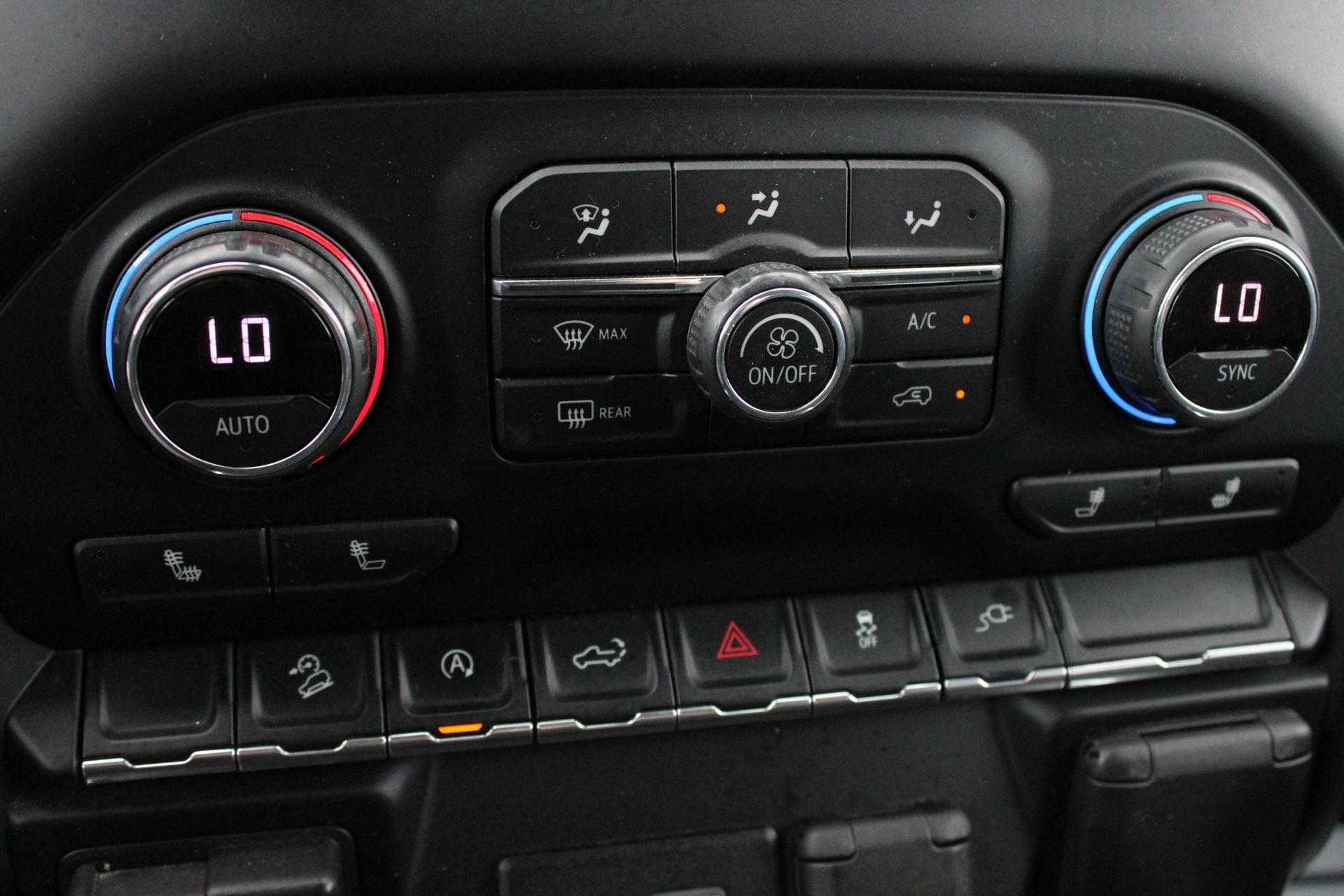 2020 Chevrolet Silverado 1500 RST - Photo 40