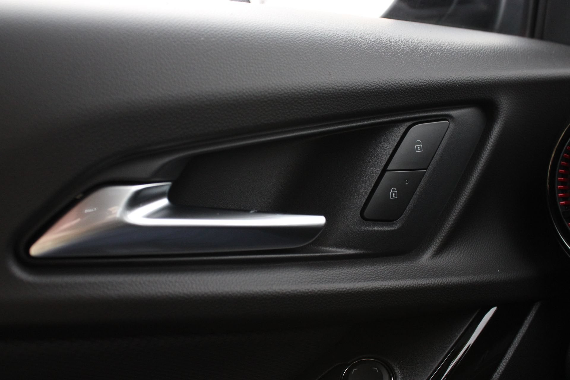 2027 Chevrolet Equinox RS - Photo 27