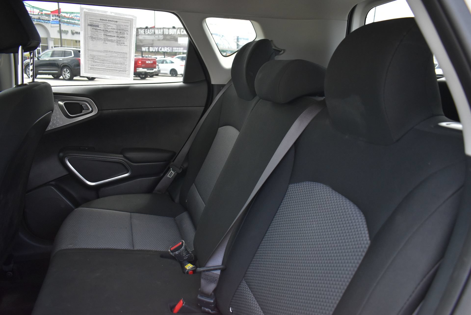 2023 Kia Soul LX - Photo 13