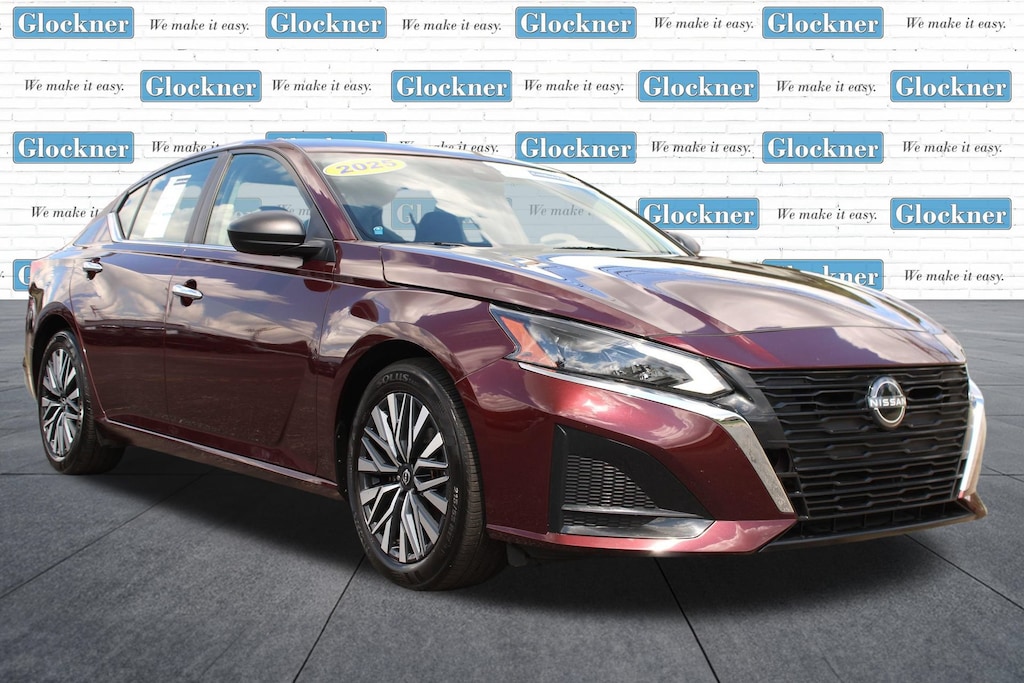 Used 2025 Nissan Altima SV Sedan