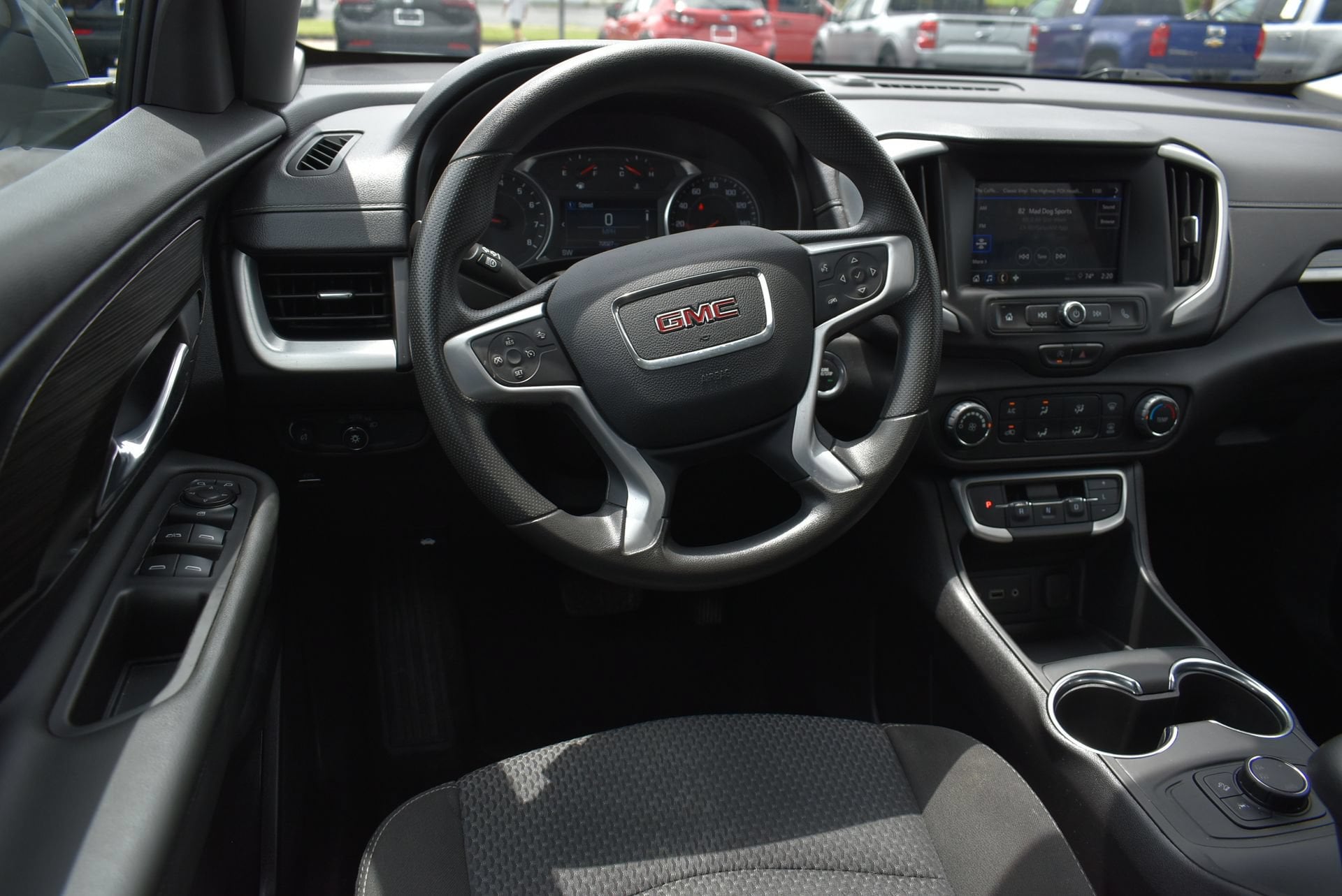 2024 GMC Terrain SLE - Photo 14