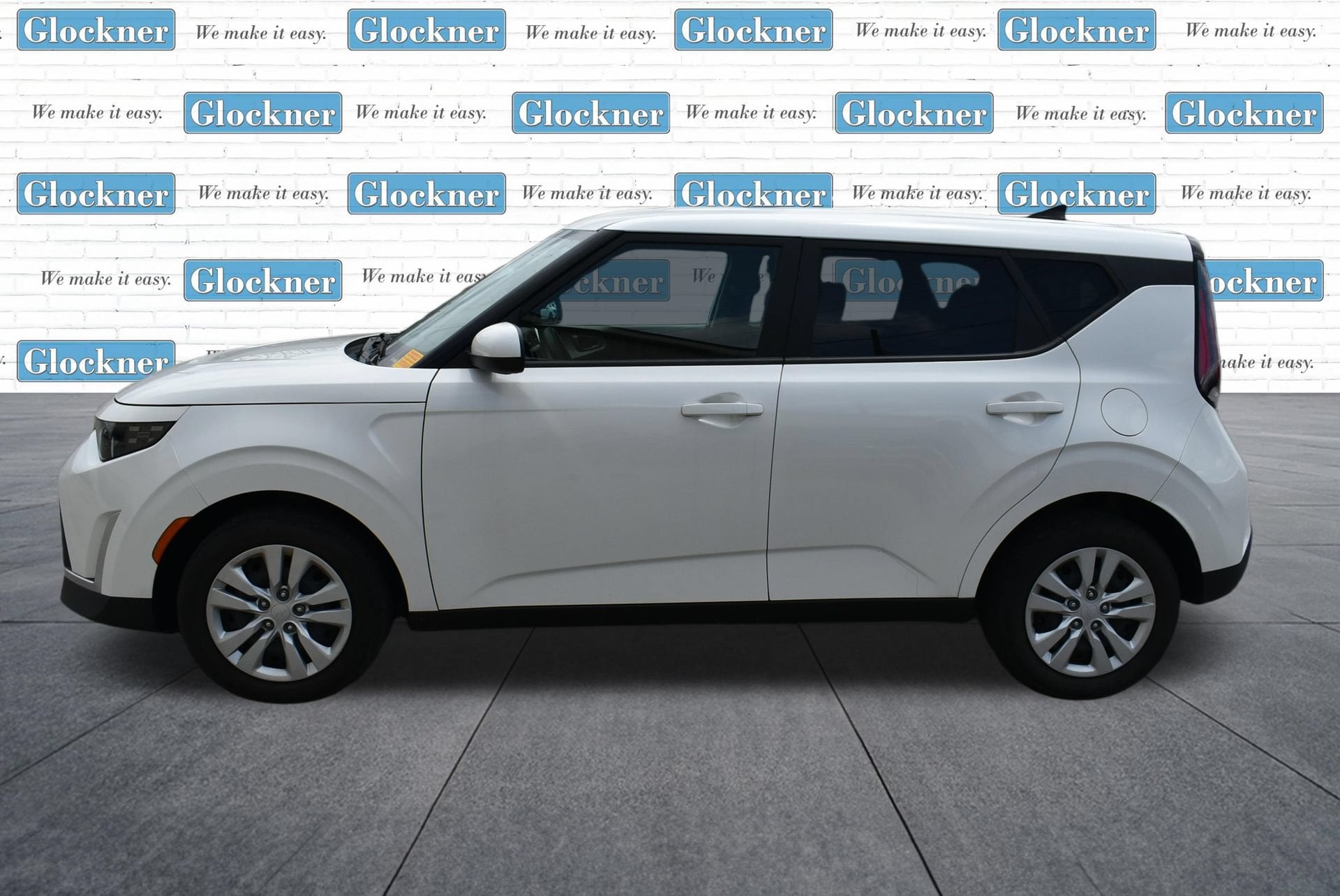 2023 Kia Soul LX - Photo 8