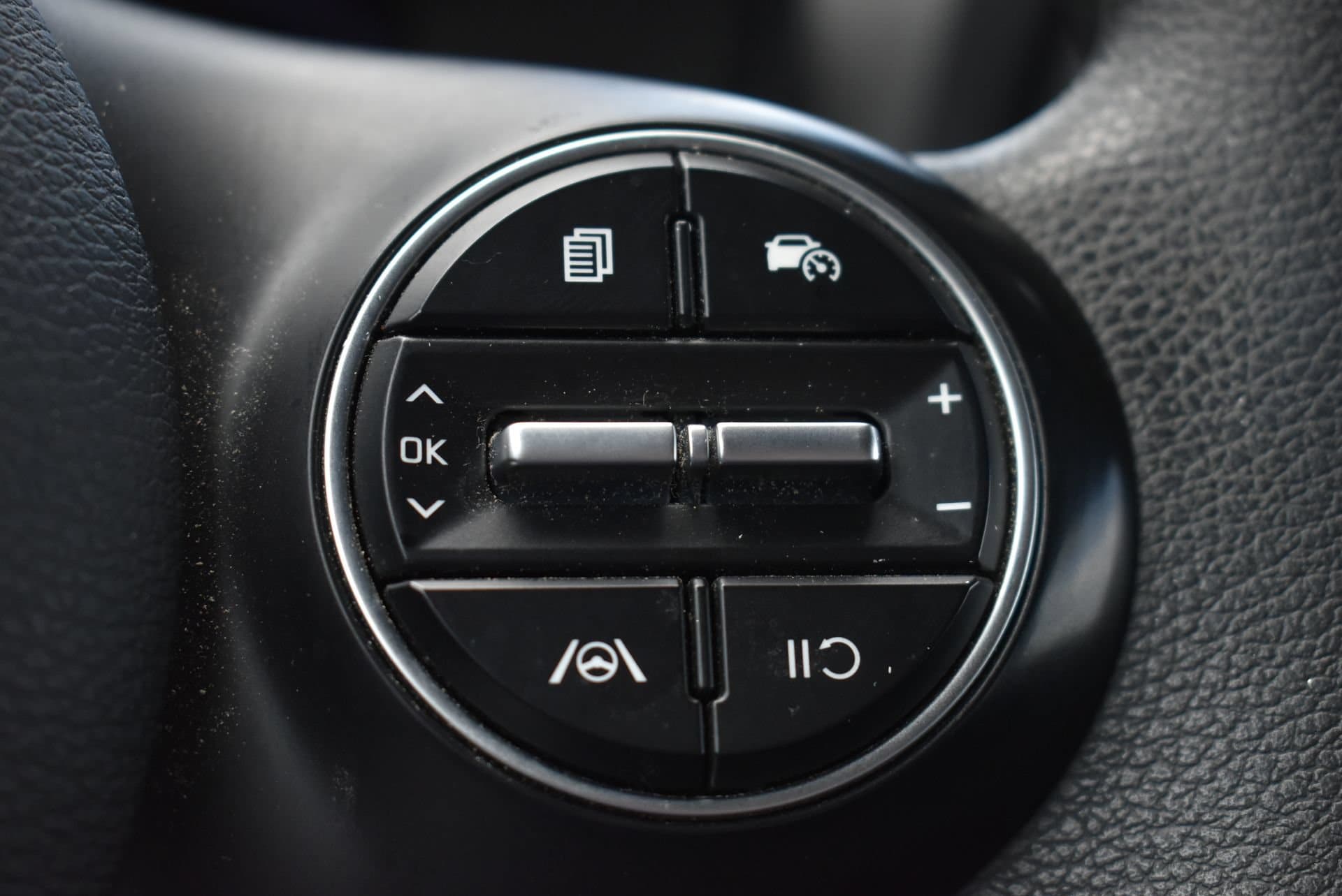 2023 Kia Soul LX - Photo 17
