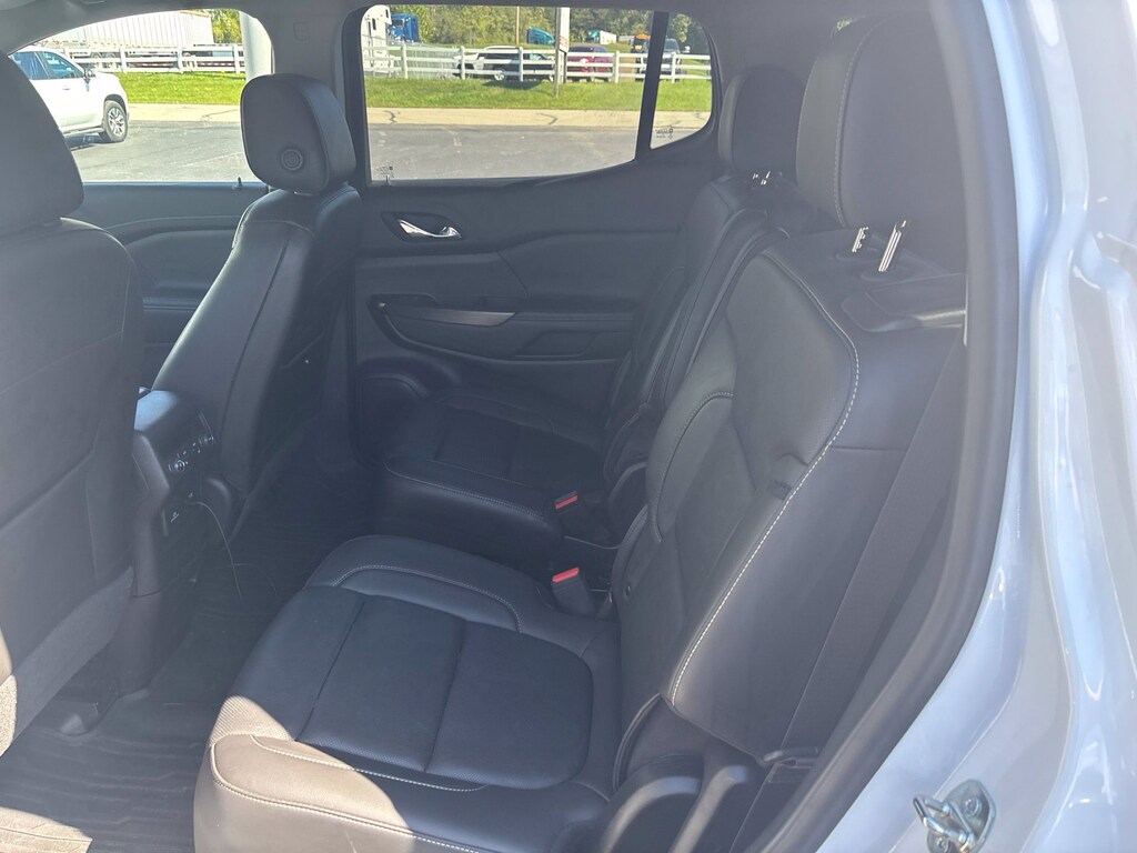 Used 2023 GMC Acadia SLT SUV