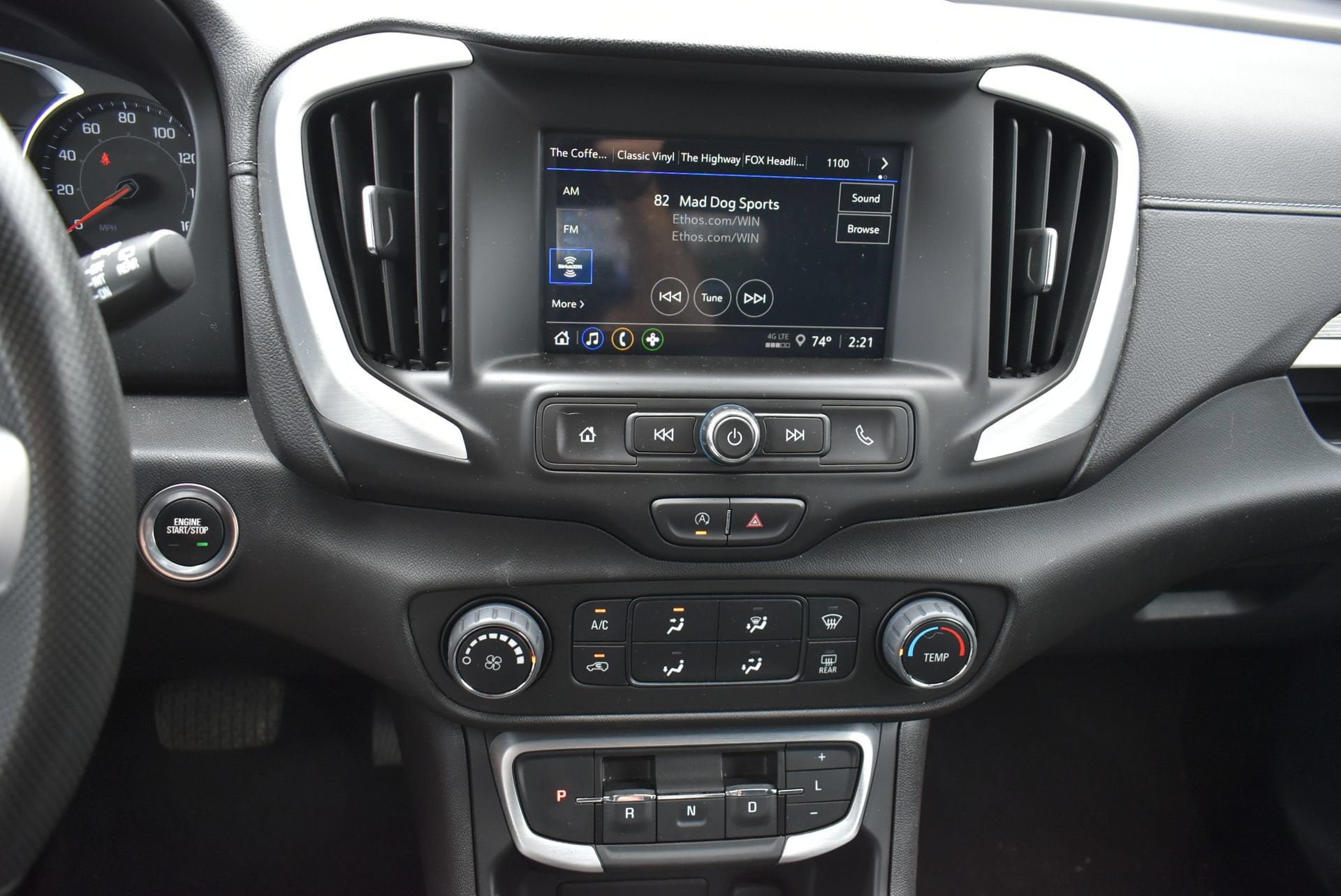 2024 GMC Terrain SLE - Photo 21
