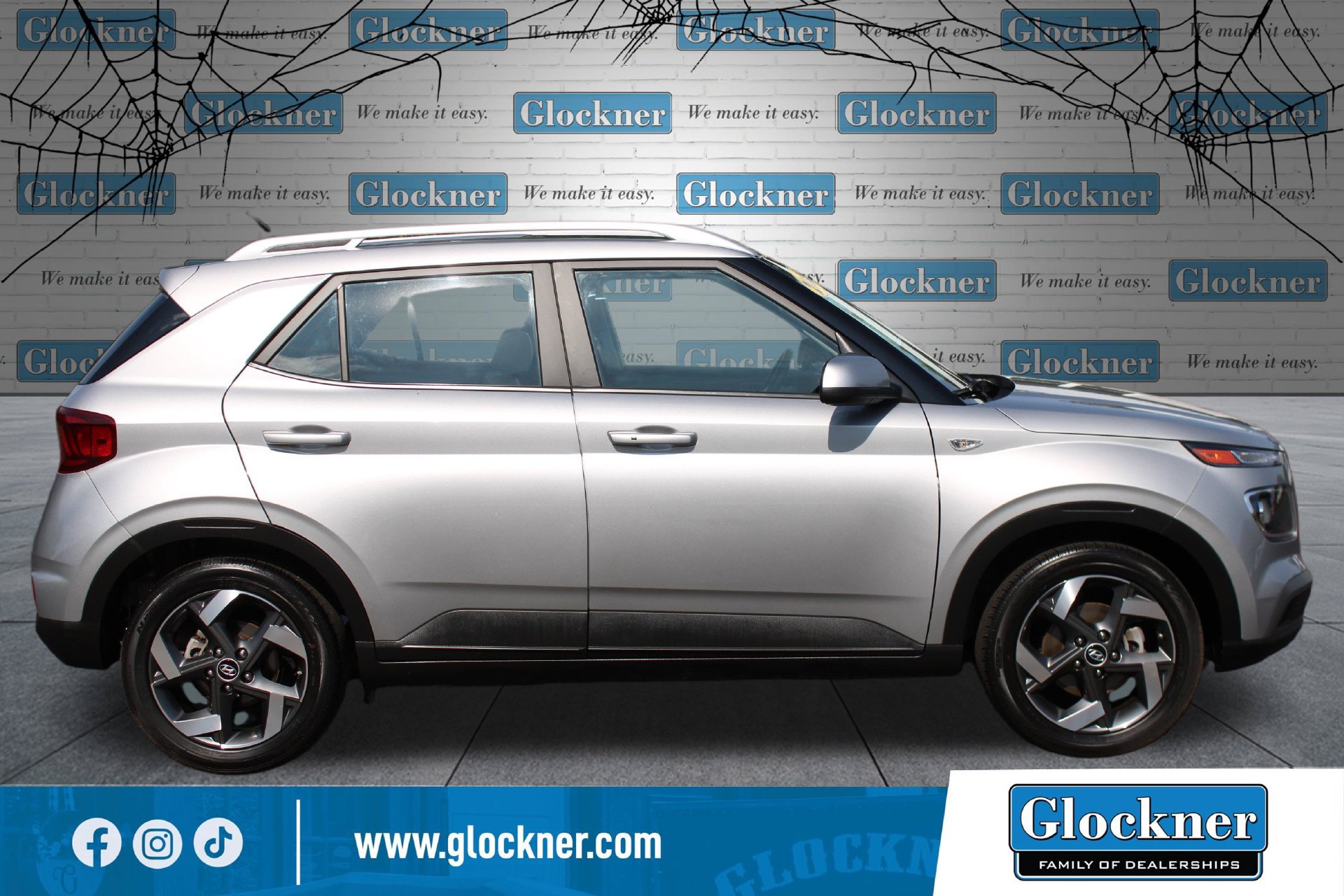 Used 2025 Hyundai Venue SEL SUV