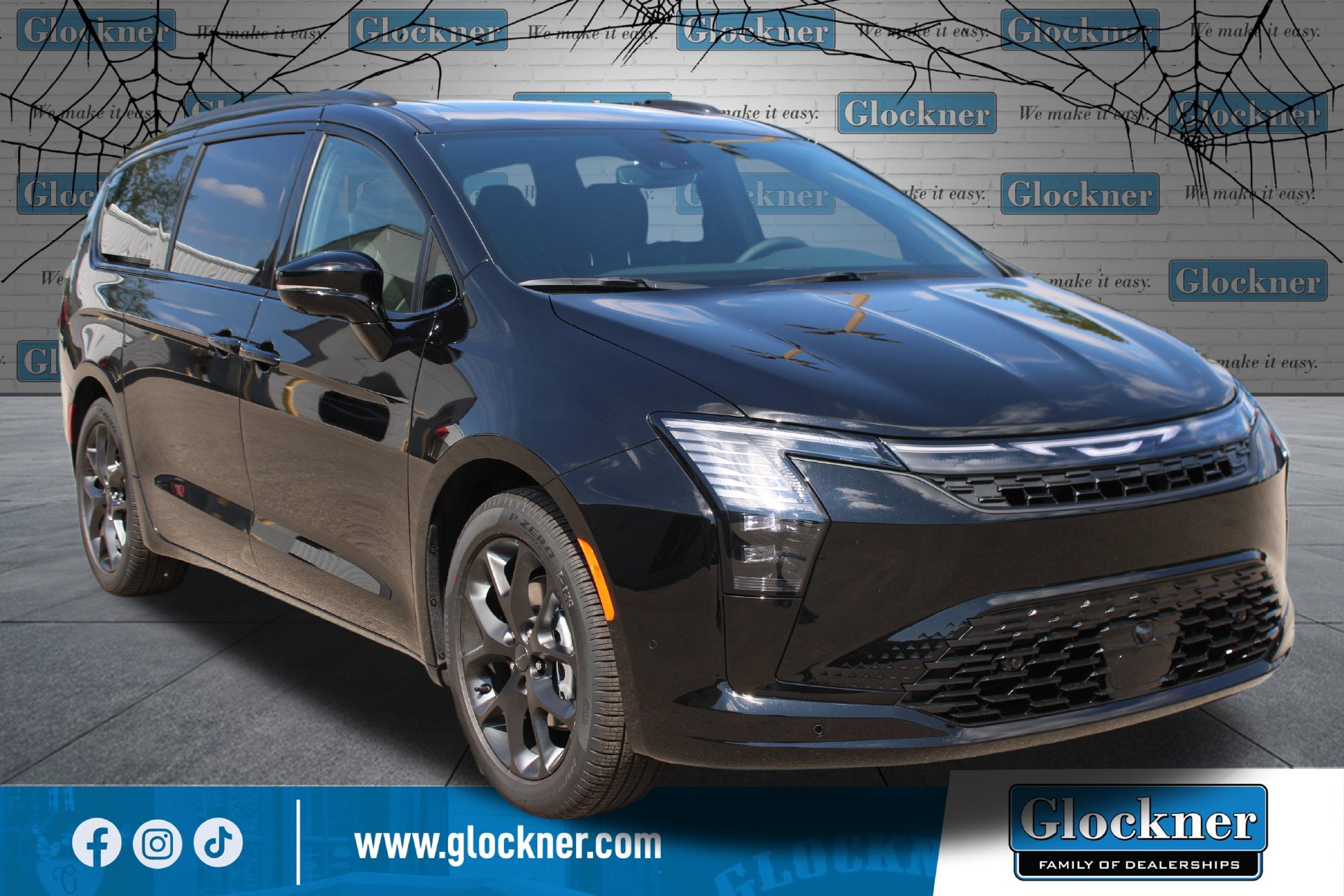 New 2027 Chrysler Pacifica LIMITED Passenger Van