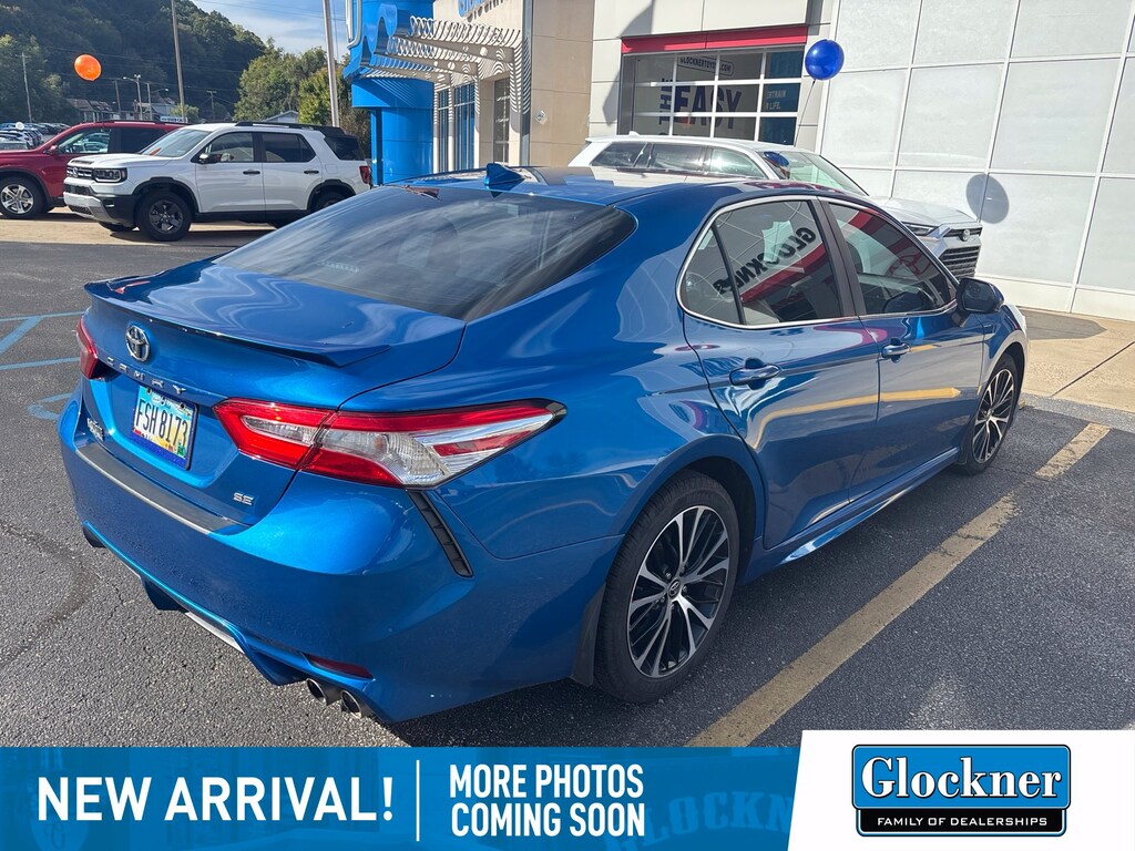 Used 2020 Toyota Camry SE Sedan