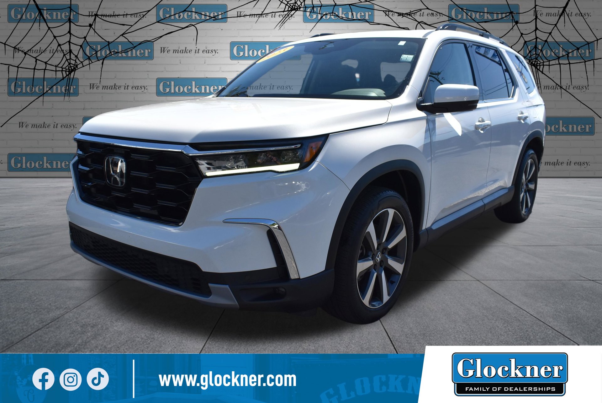 2023 Honda Pilot Touring SUV