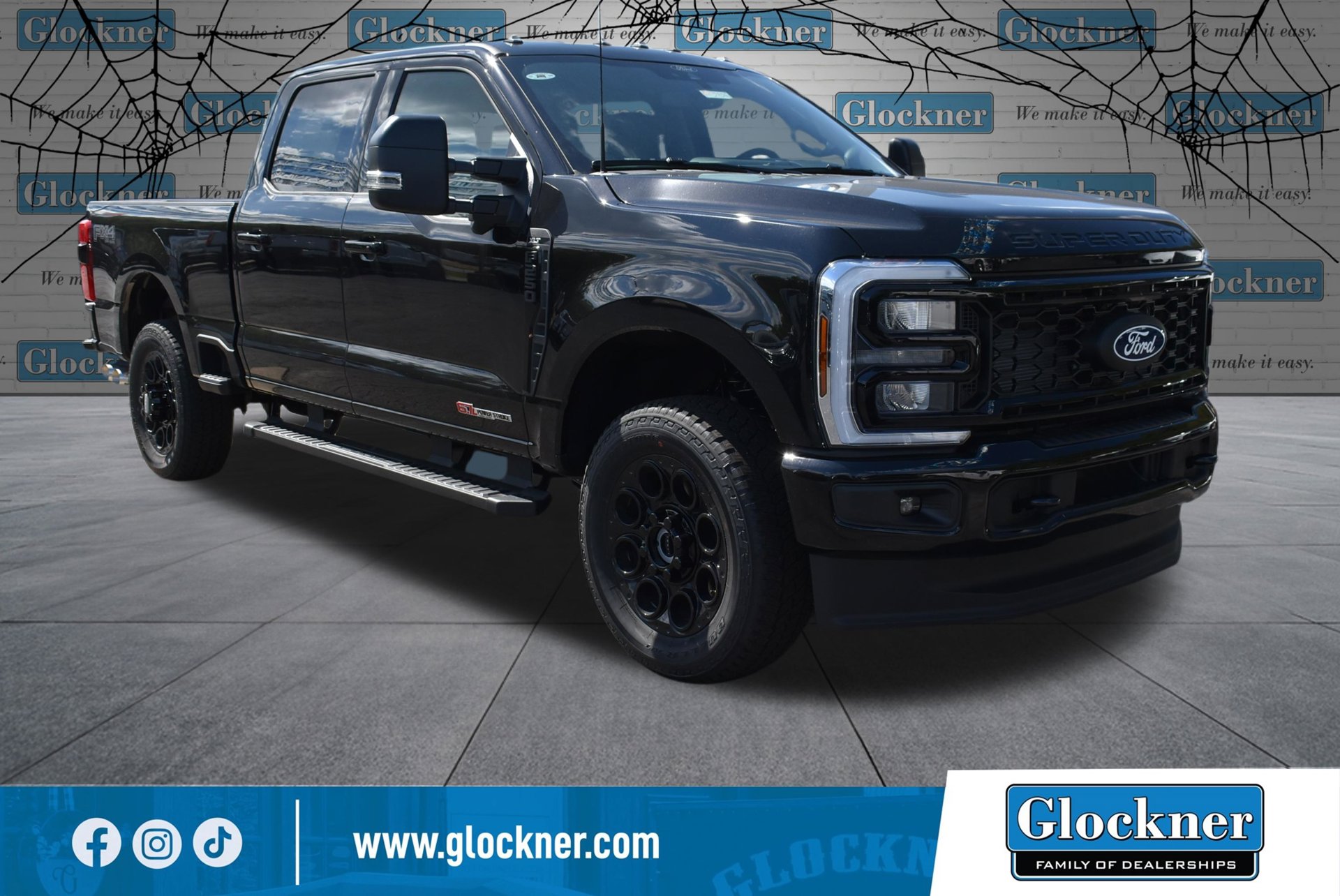 New 2027 Ford F-250SD XLT Truck Crew Cab