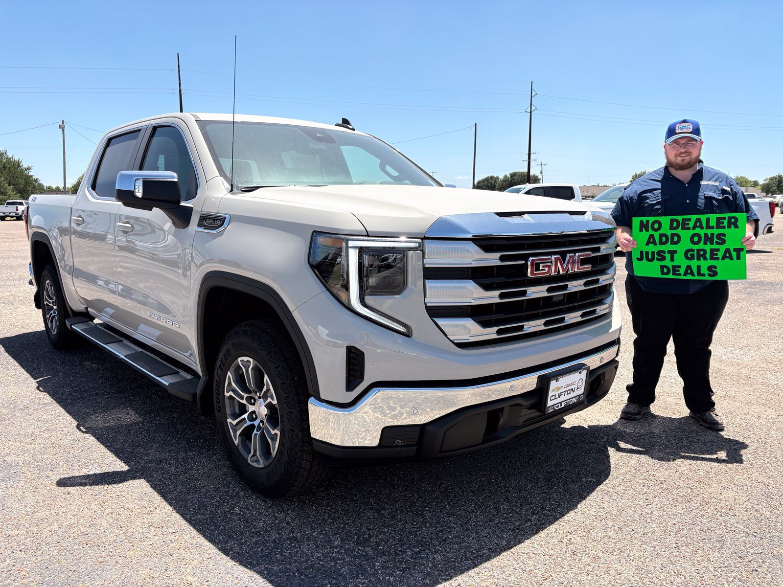 2026 GMC Sierra 1500 SLE