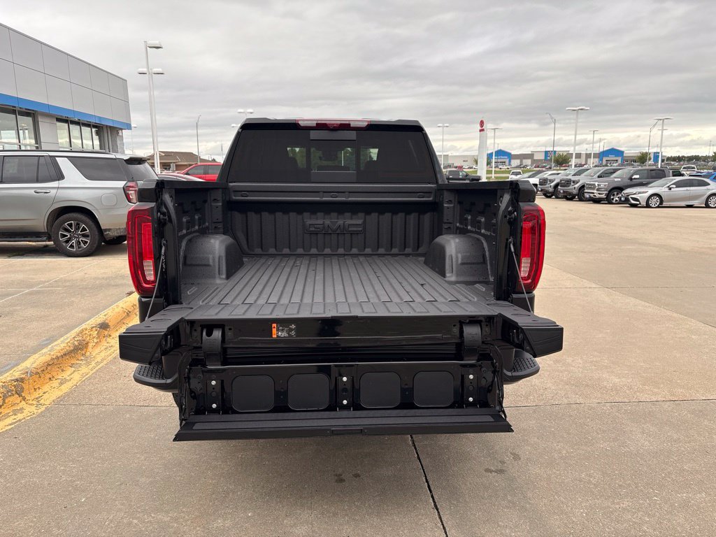 2026 GMC Sierra 1500 AT4 - Photo 9
