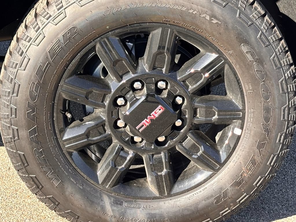 2026 GMC Sierra 2500HD AT4 - Photo 9