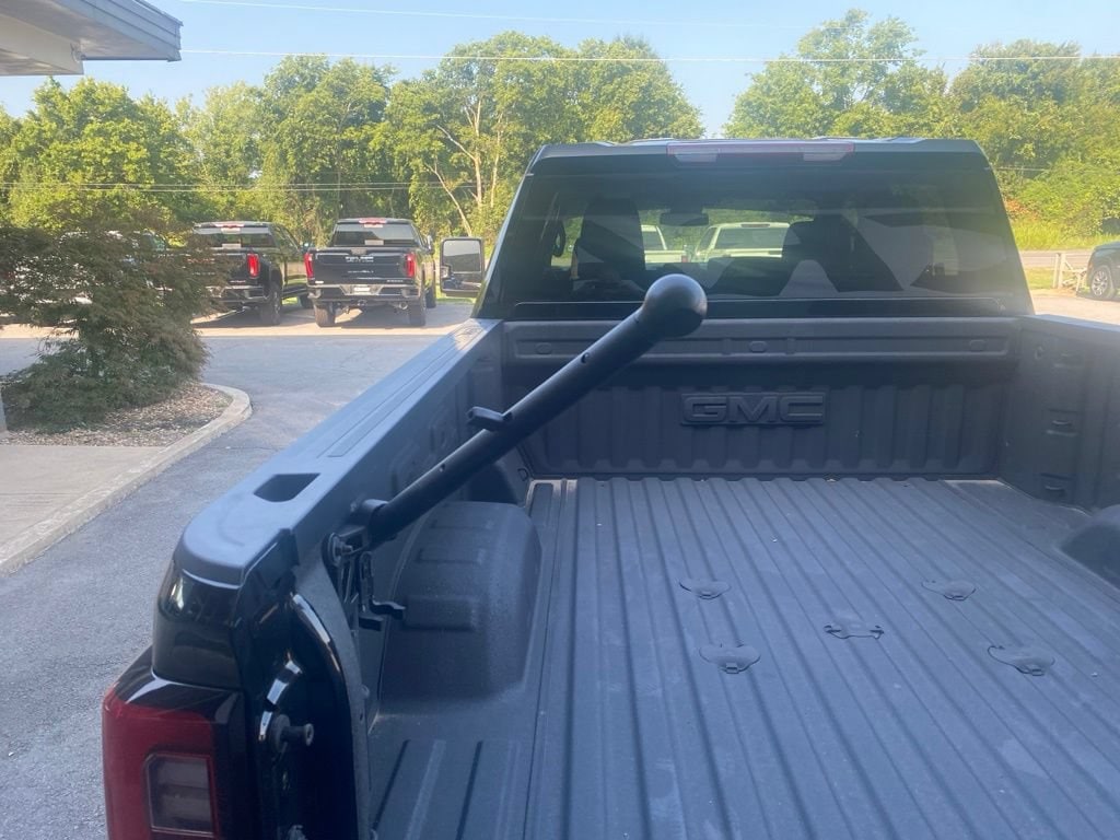 2025 GMC Sierra 2500HD SLT - Photo 8