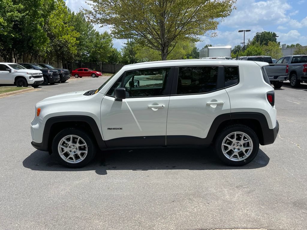 Used 2023 Jeep Renegade Latitude SUV