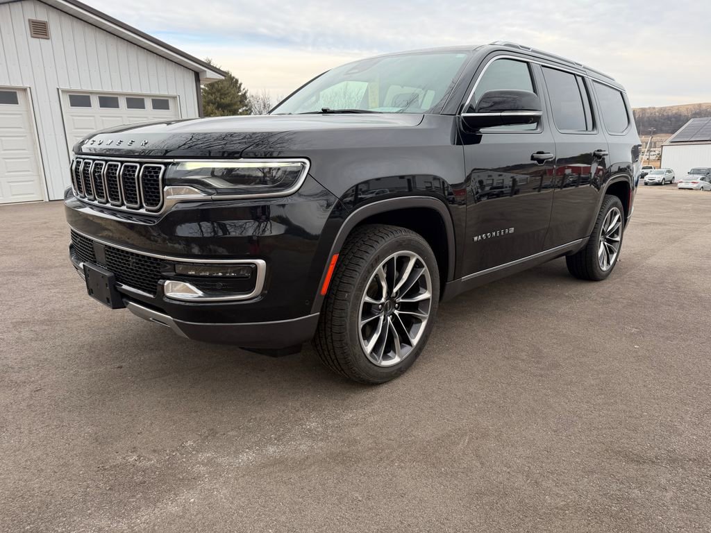 2022 Jeep Wagoneer
