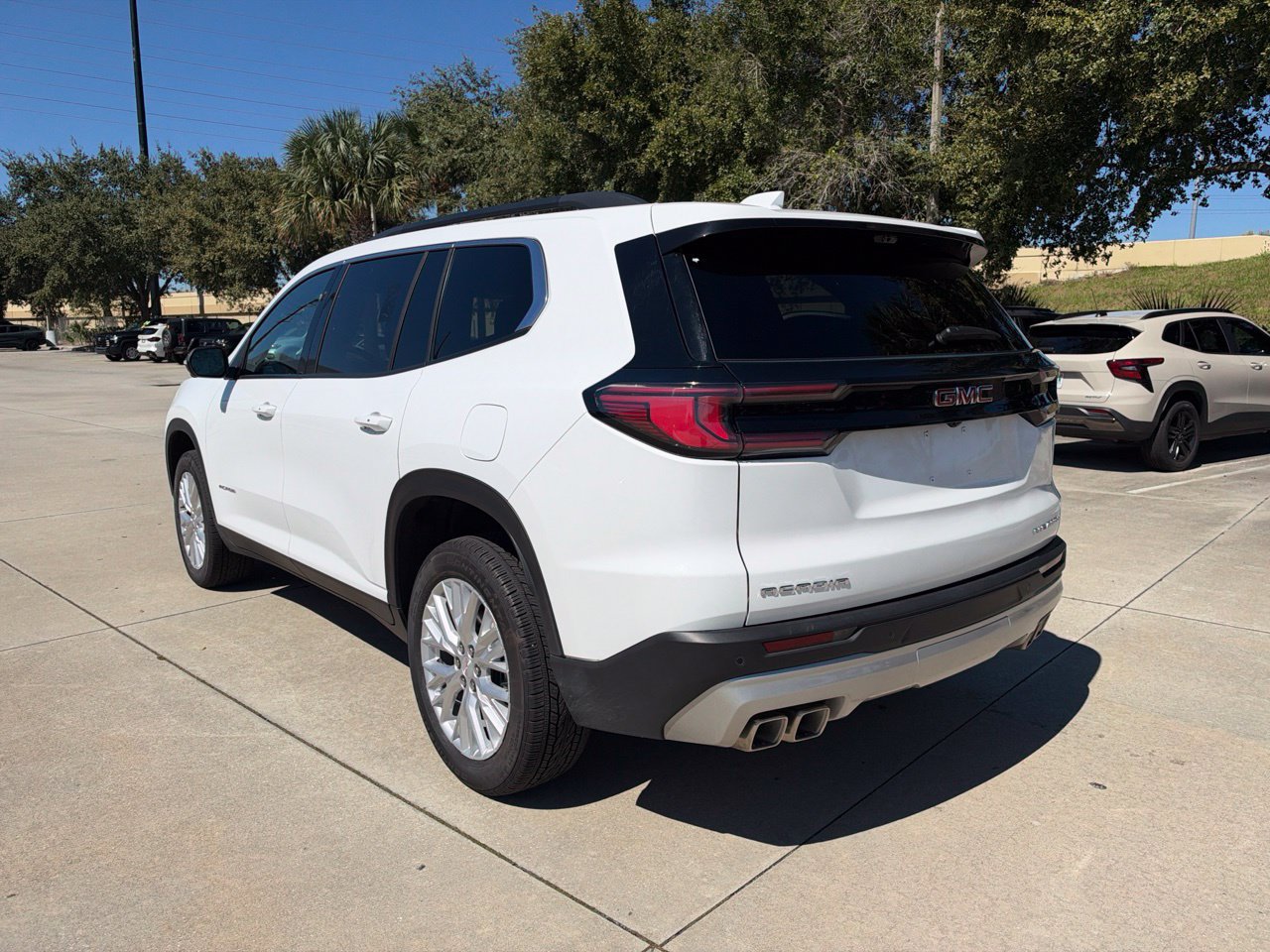 Used 2026 GMC Acadia Elevation SUV