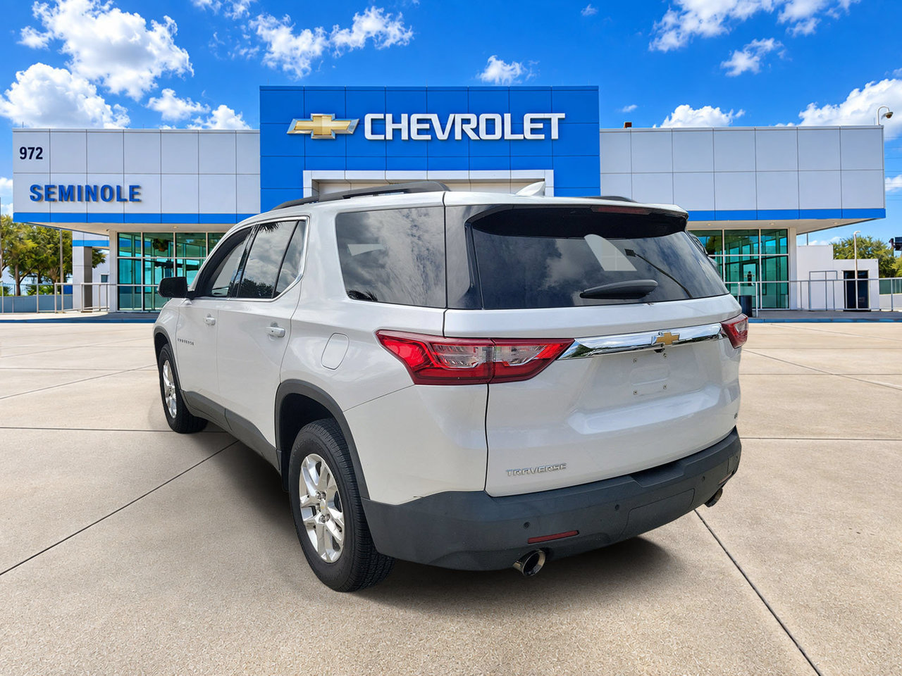 Used 2021 Chevrolet Traverse LT Cloth SUV