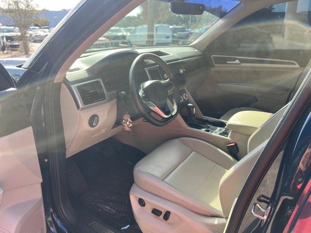 Used 2023 Volkswagen Atlas 3.6L V6 SE w/Technology SUV